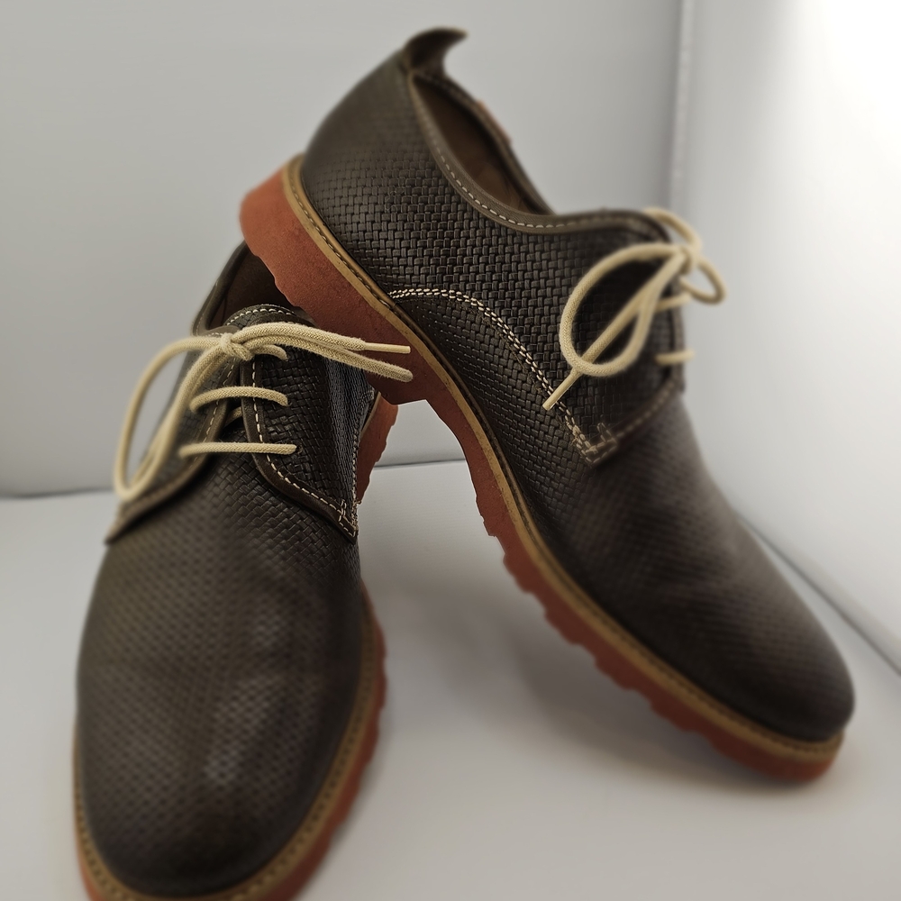 PIKOLINOS Dark Brown Textured Oxfords with Cream Laces